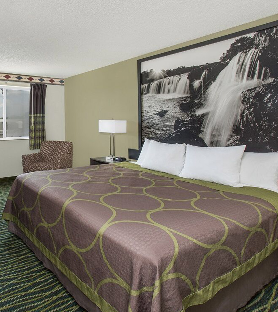 Super 8 By Wyndham Independence Kansas City Best Rates At Our