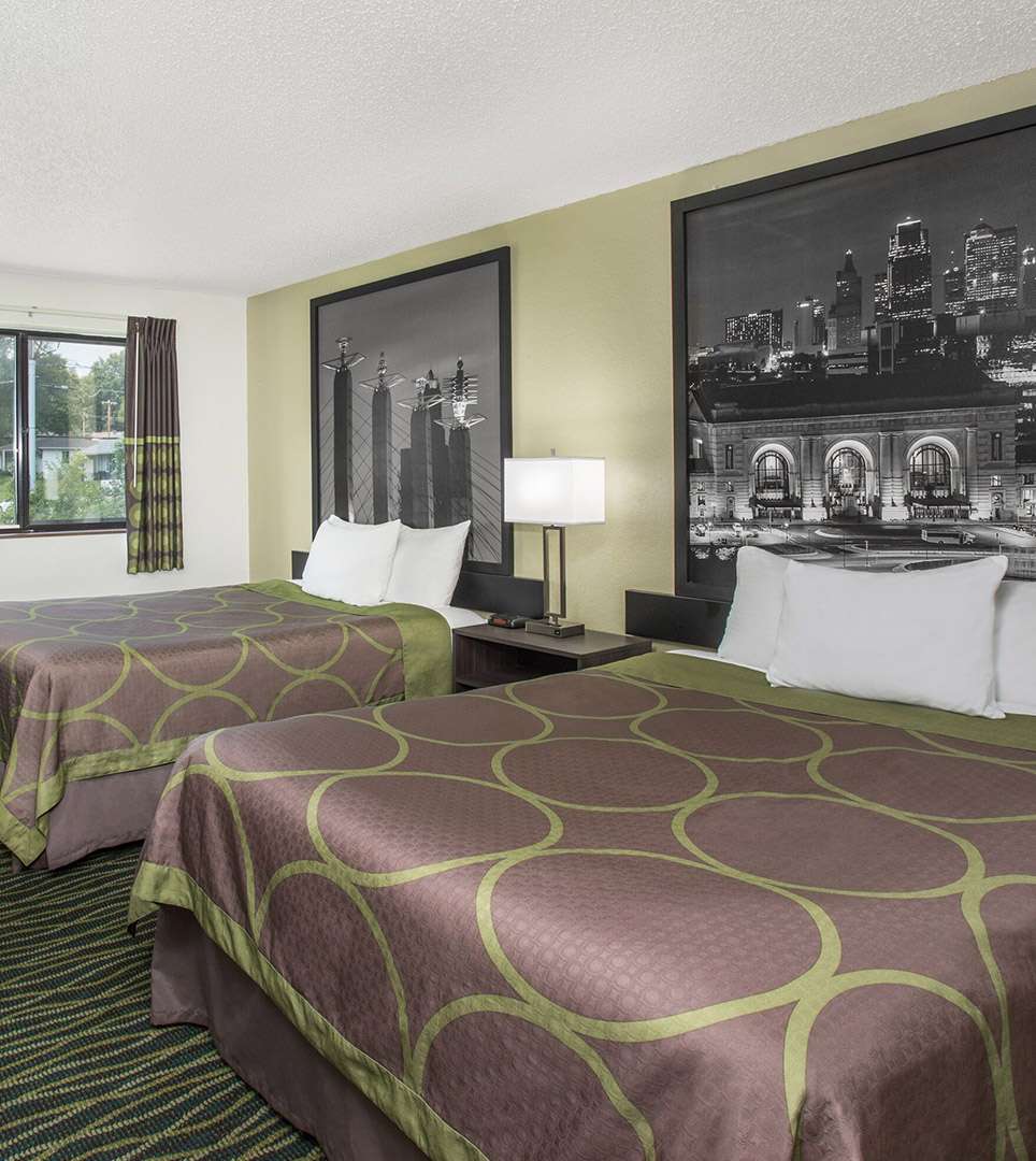 TAKE A CLOSER LOOK AT OUR KANSAS CITY BUDGET HOTEL